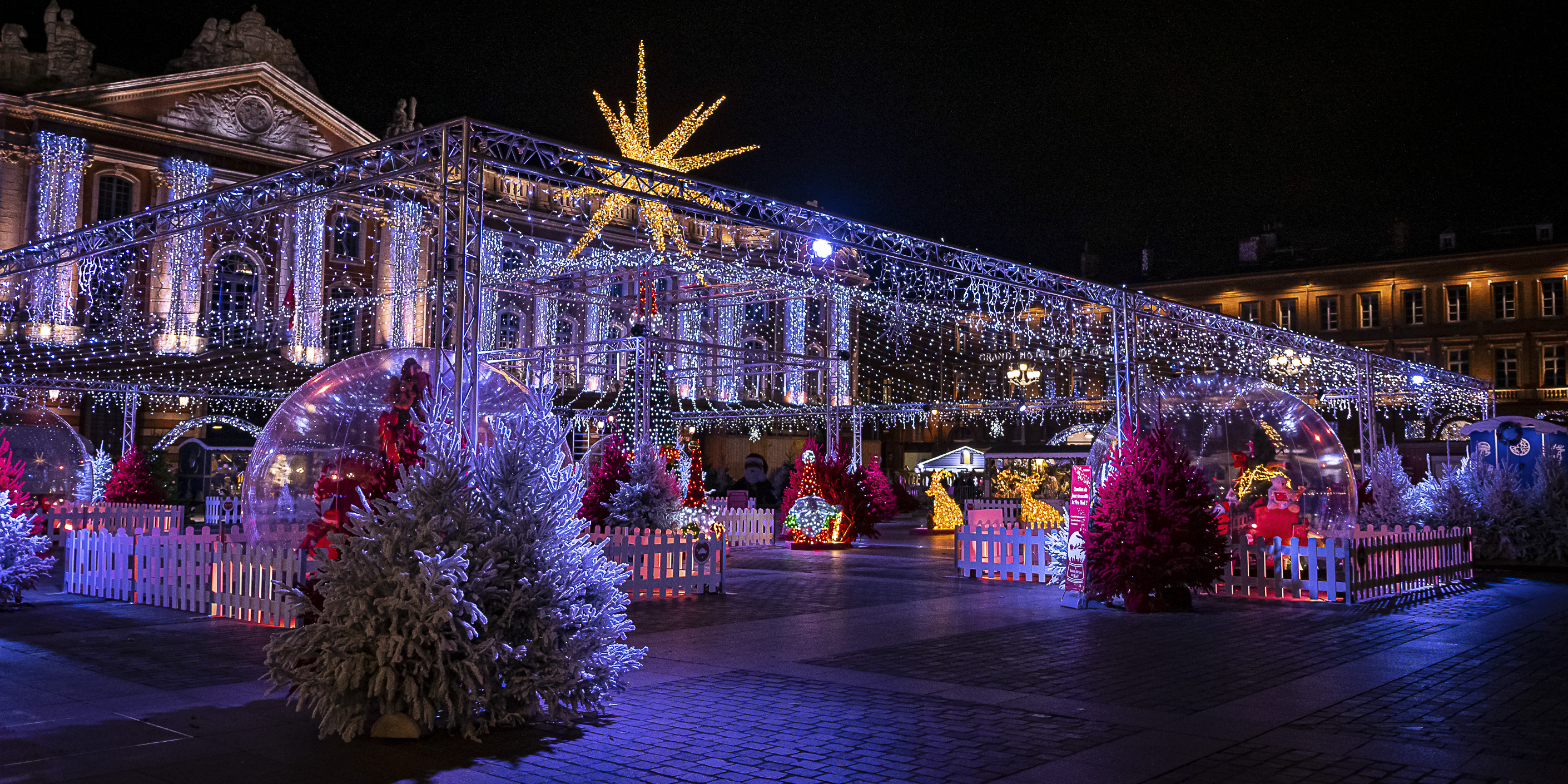 Lumières de fête sur la ville