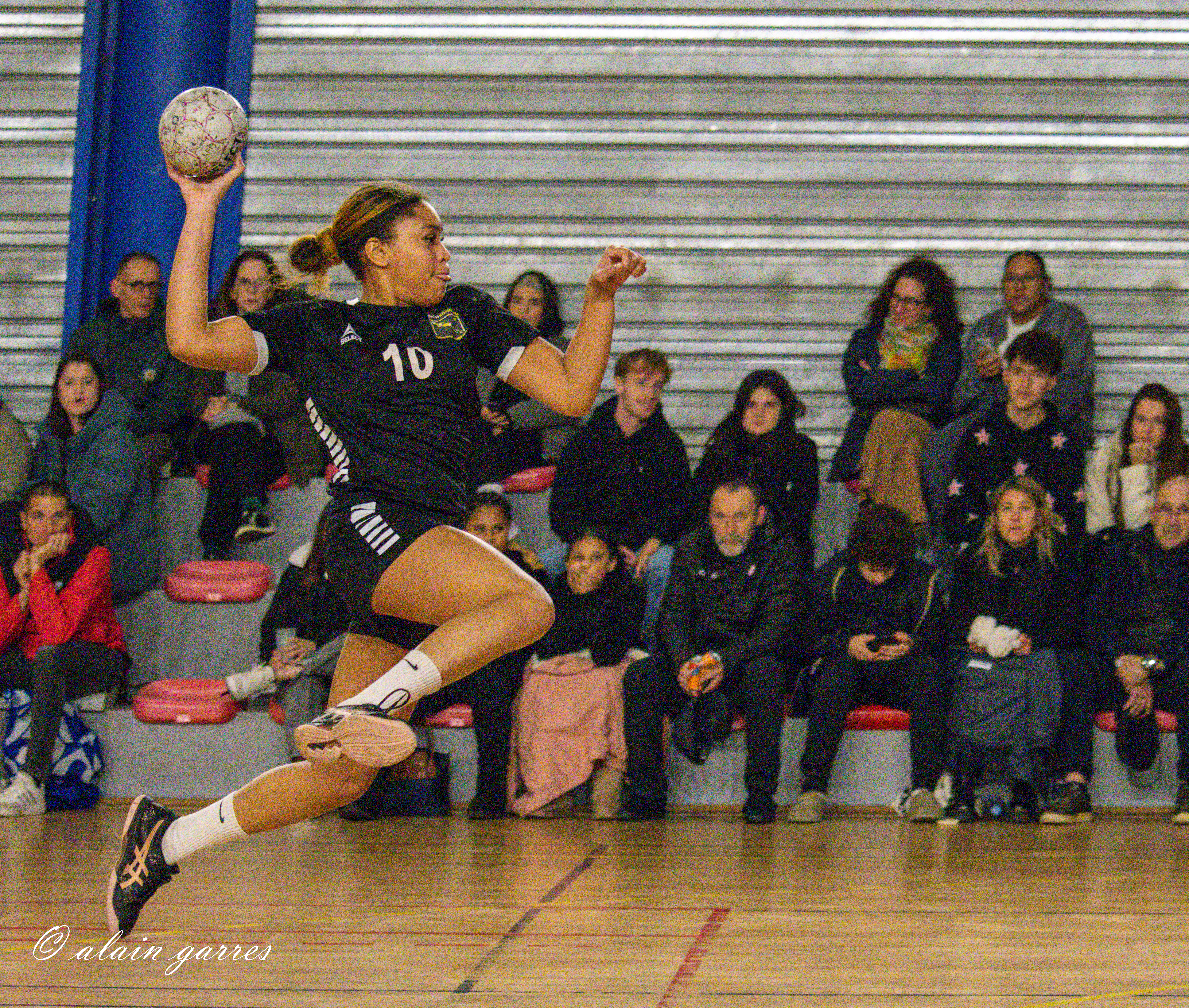 HANDBALL FEMININ à PECHBONNIEU